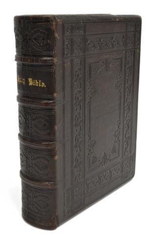 LEATHER BOUND HOLY BIBLE OXFORD 3c1858