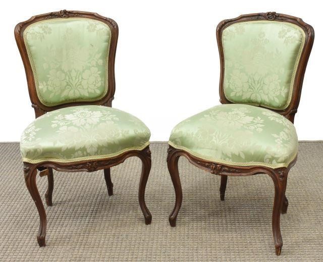  2 LOUIS XV STYLE UPHOLSTERED 3c19fa