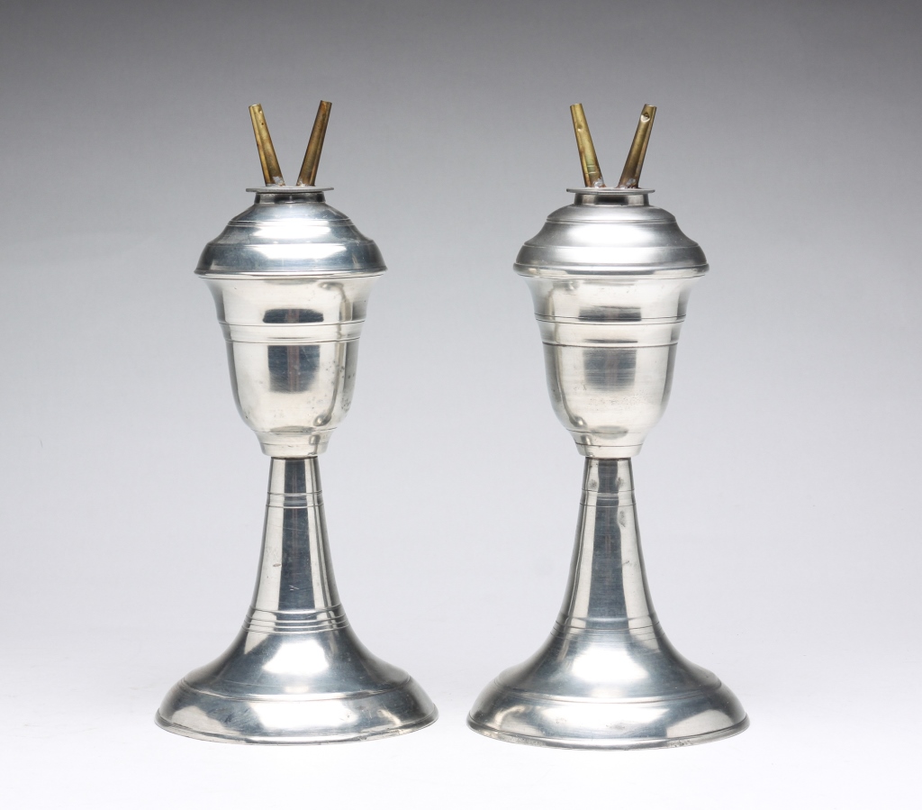 PAIR OF AMERICAN PEWTER LAMPS  3bf7c7
