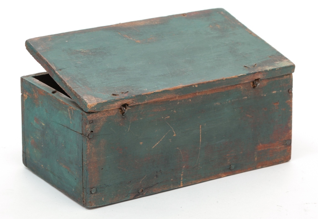 TWO AMERICAN BOXES Mid 19th century  3bf817