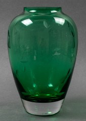 VILLEROY & BOCH GREEN ART GLASS PEAR