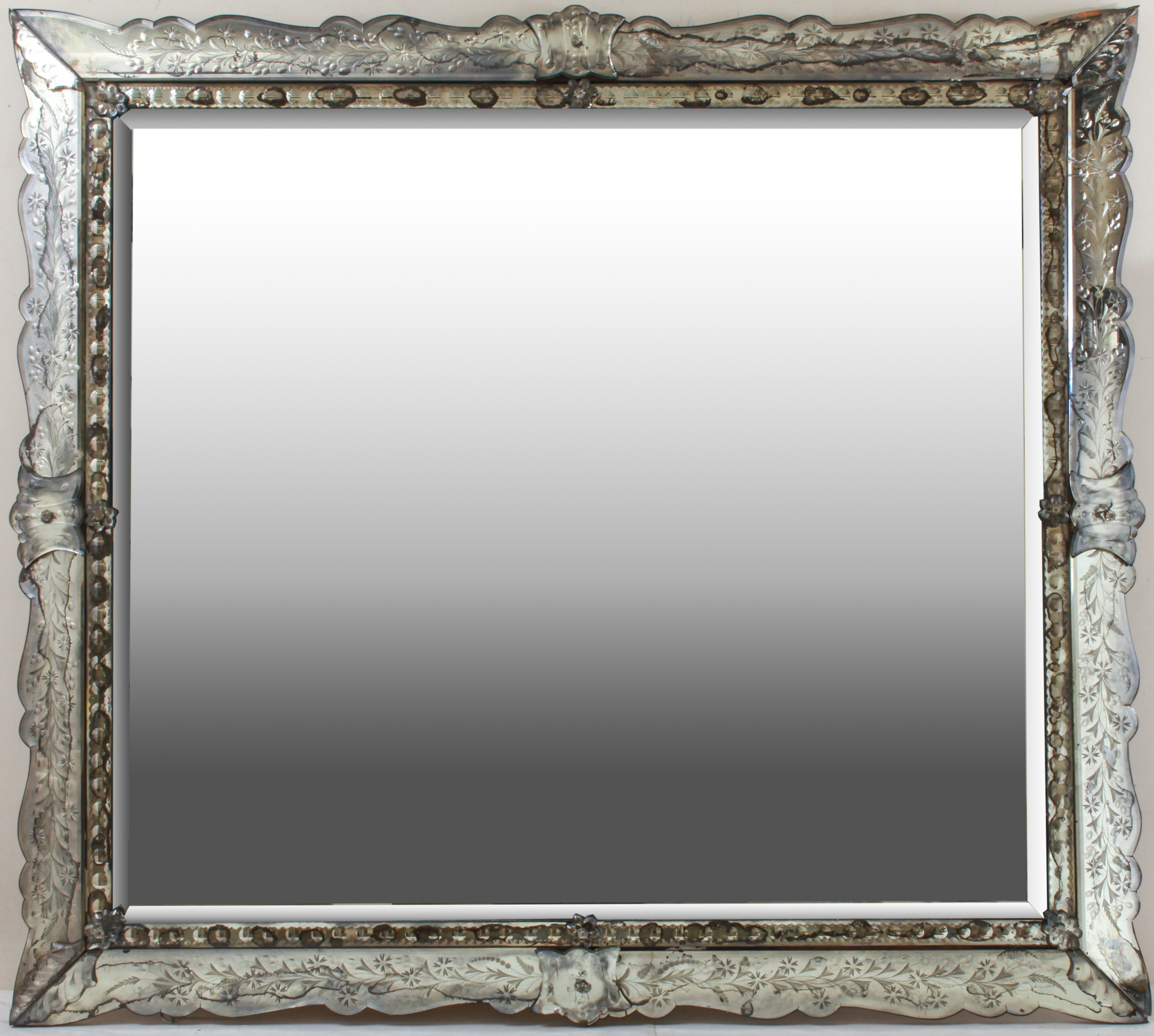 VENETIAN ETCHED GLASS WALL MIRROR 3c3dce