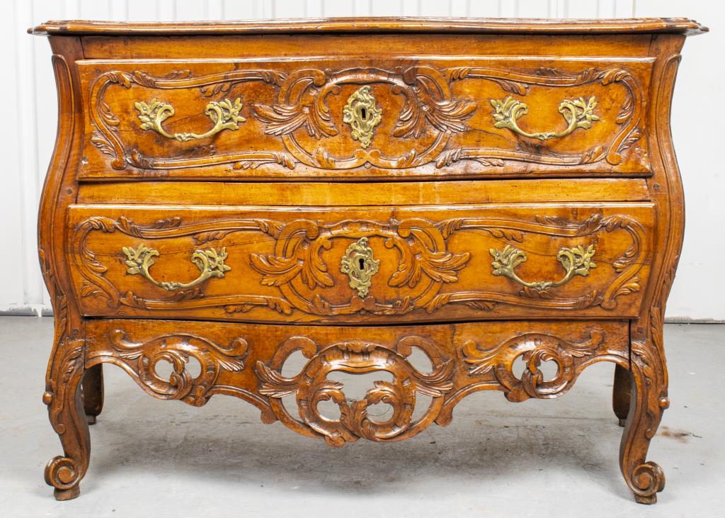 LOUIS XV PROVINCIAL FRUITWOOD COMMODE 3c4286