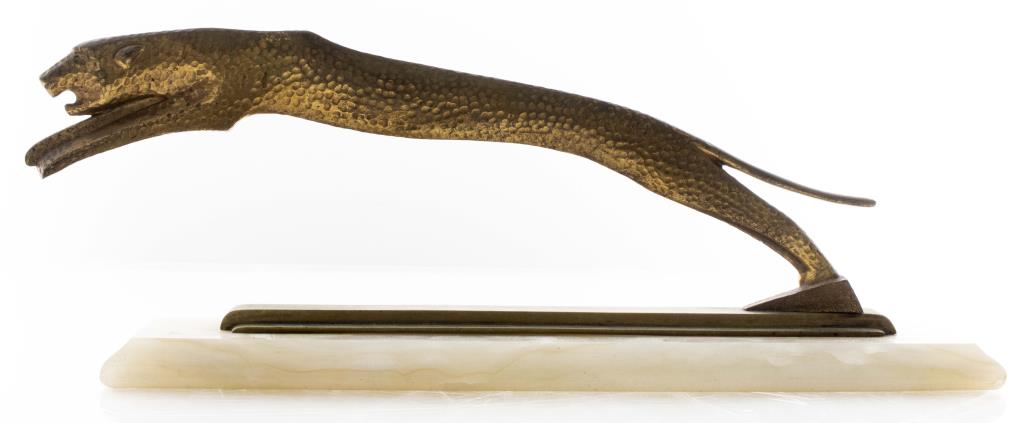 ART DECO BRONZE MODEL OF A LEAPING 3c4376