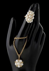 CULTURED PEARL CLUSTER 14K GOLD RING