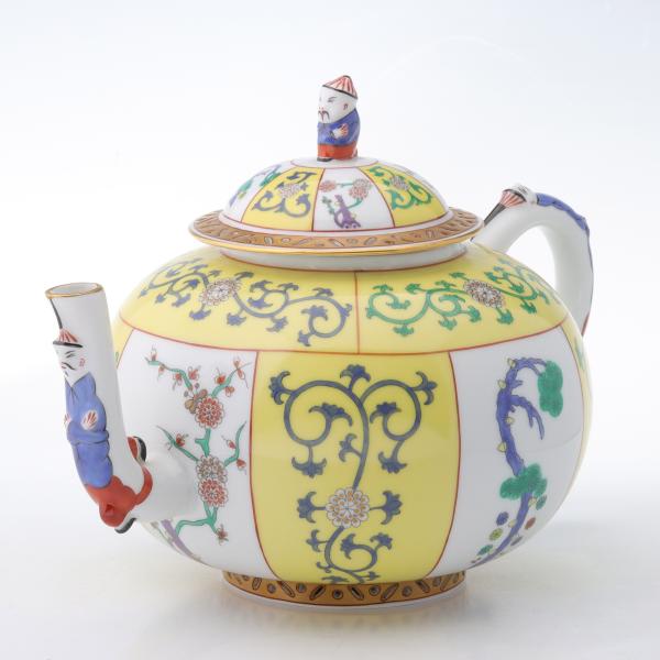 A HEREND YELLOW DYNASTY TEAPOT 3c2445