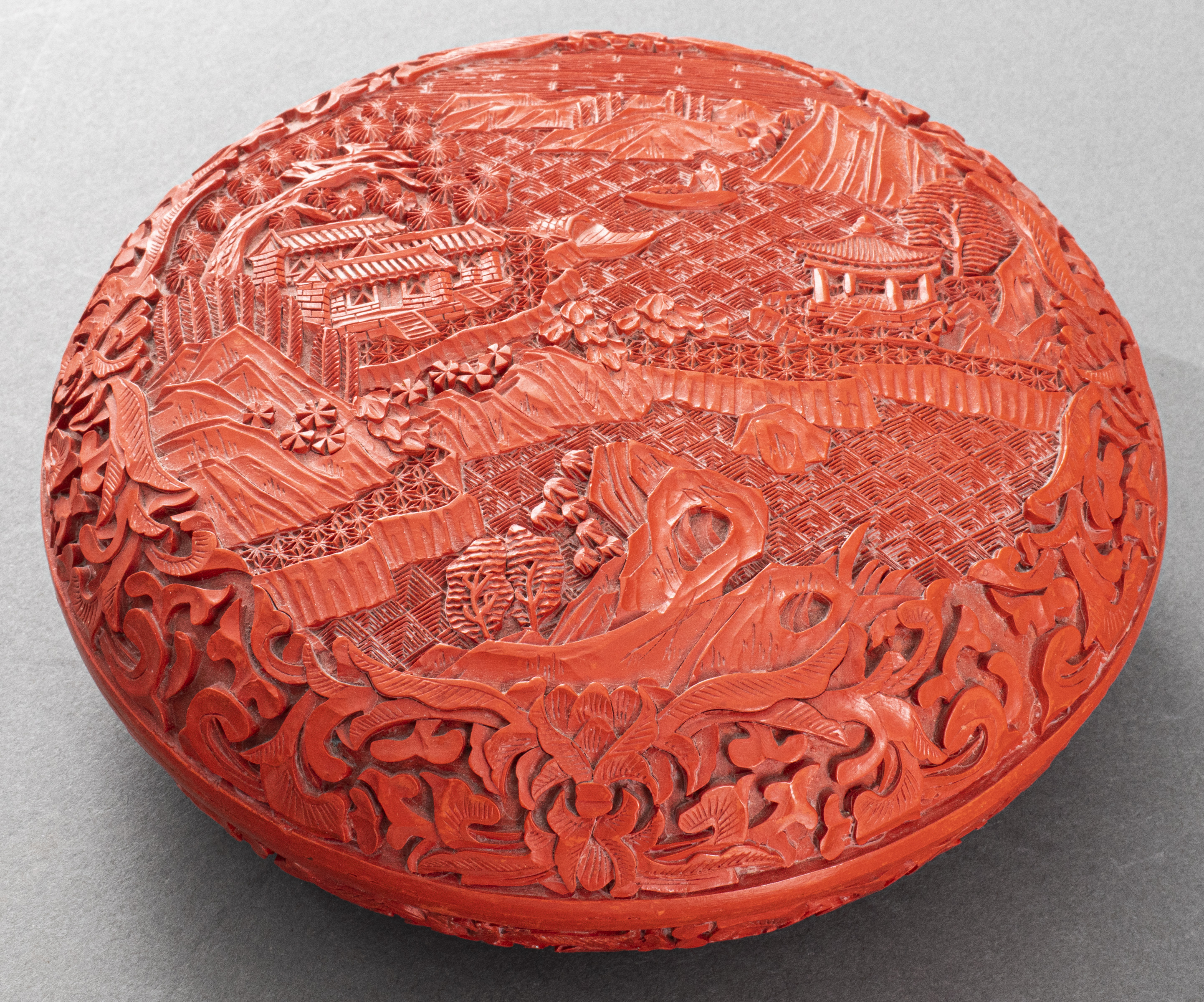 CHINESE CARVED CINNABAR LACQUER 3c47c1