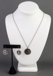 14K WHITE GOLD AND MOP PEACE SYMBOL