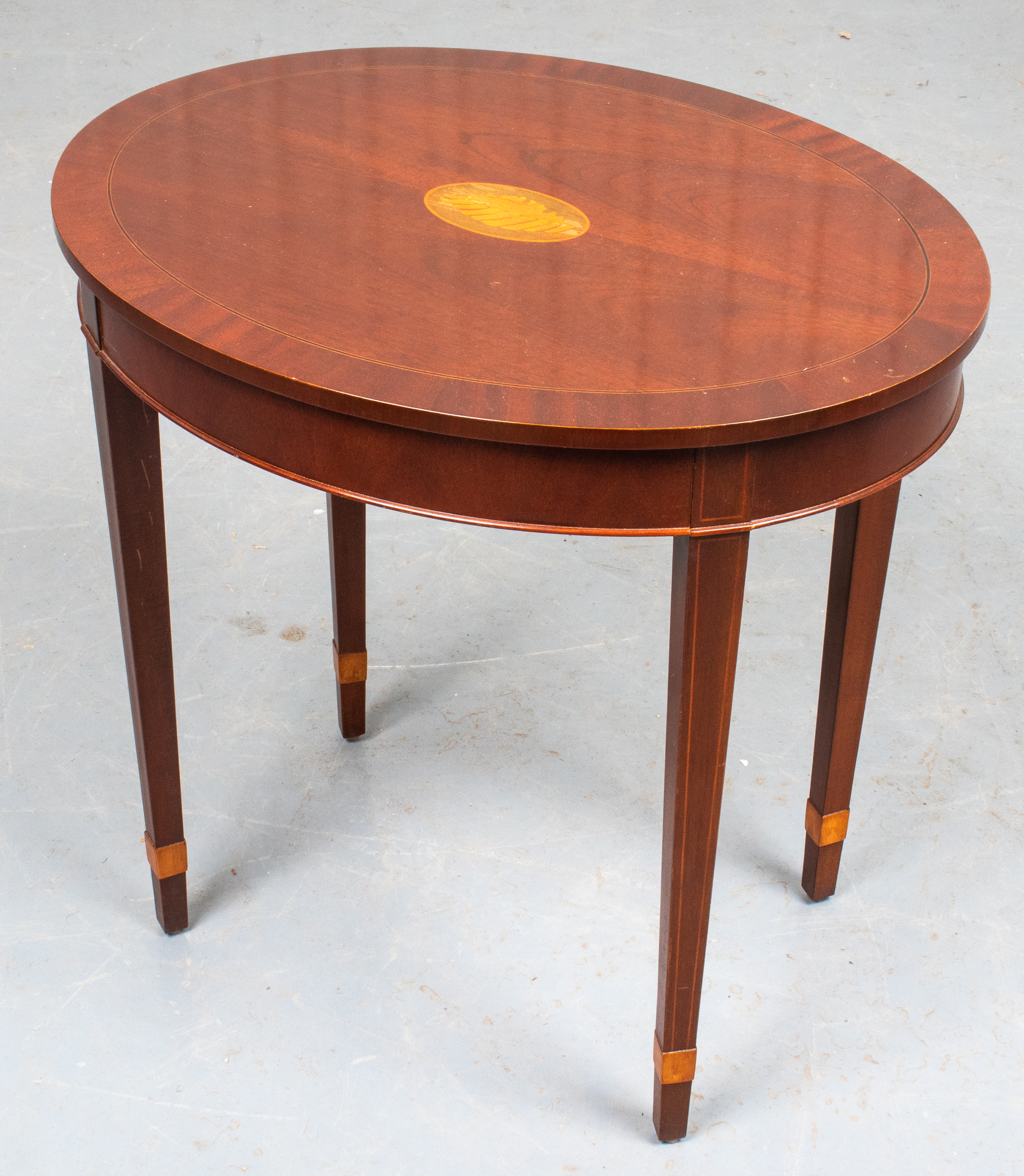 GEORGE III STYLE INLAID SIDE TABLE 3c4d3b