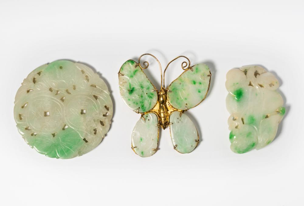 A JADE BUTTERFLY BROOCH AND TWO 3c7fb9