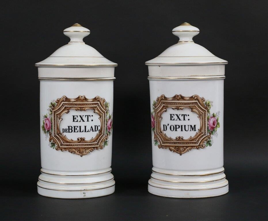 PAIR OF FRENCH PORCELAIN APOTHECARY 3c8638