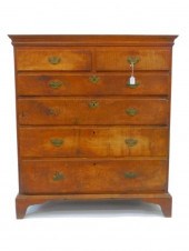 RHODE ISLAND CHEST OF DRAWERS. MID-18TH