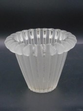 LALIQUE VASE ROYAL PATTERN. CLEAR AND