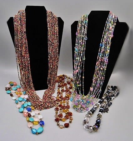 Group of 5 Necklaces by Joan Rivers  3c8f0e