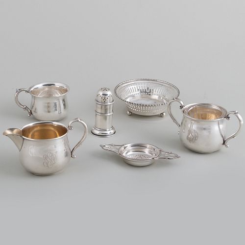 GROUP OF SILVER CONDIMENT ARTICLESThe