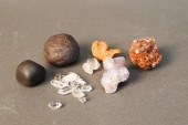 SMALL COLLECTION OF MINERALS AND GEODESSmall