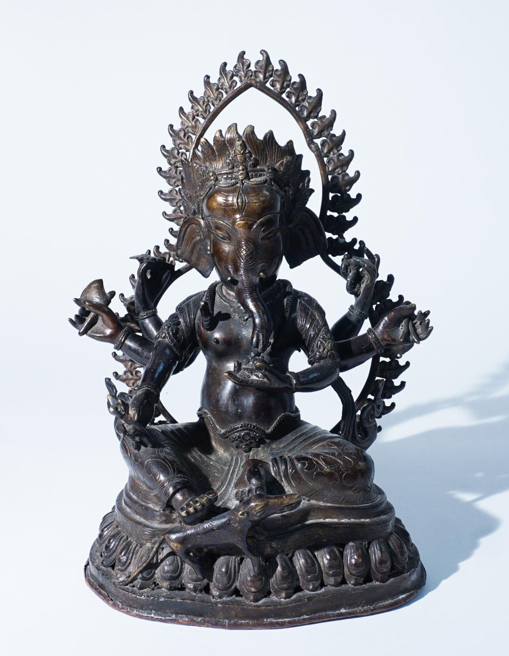 NEPALESE BRONZE FIGURE OF A SIX ARM 3c7036