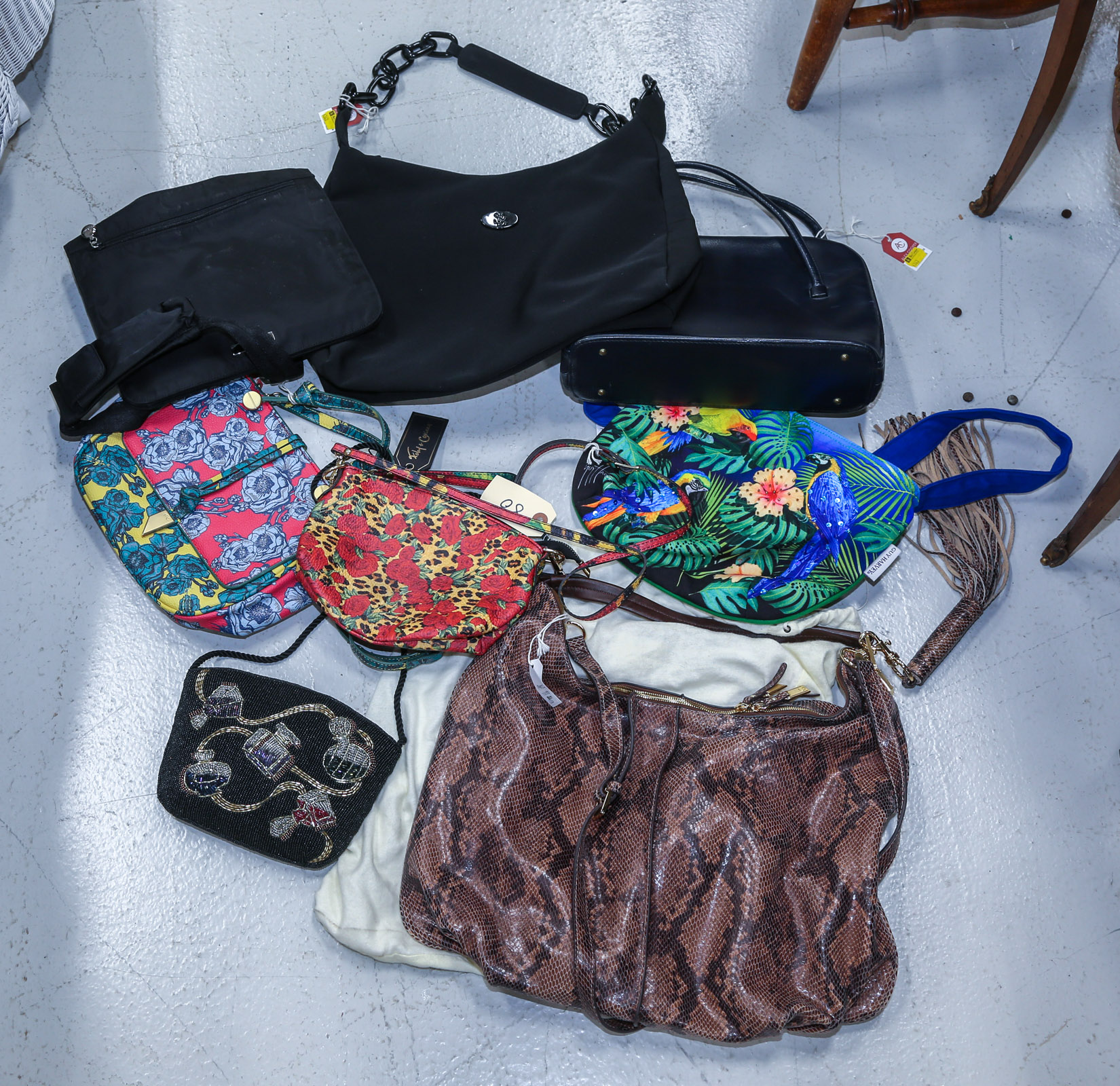 A SELECTION OF EIGHT BAGS Includes 3c76f2
