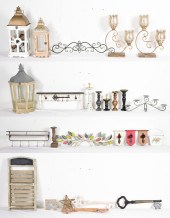 Lot of (28) pcs decorative accessories