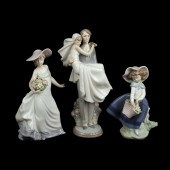 (3) Lladro porcelain figurines, c/o