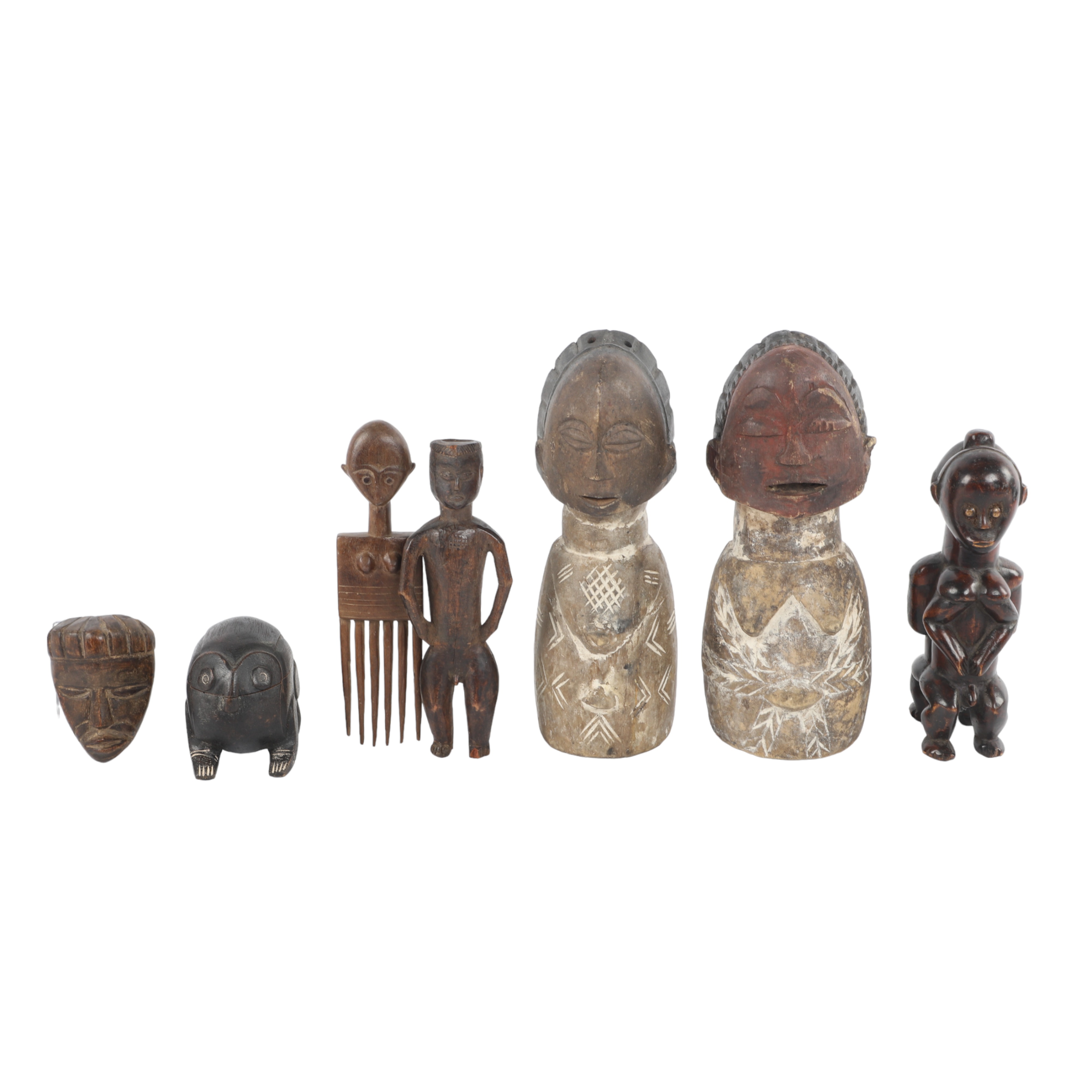  7 Carved wood African figures  3ca6b1