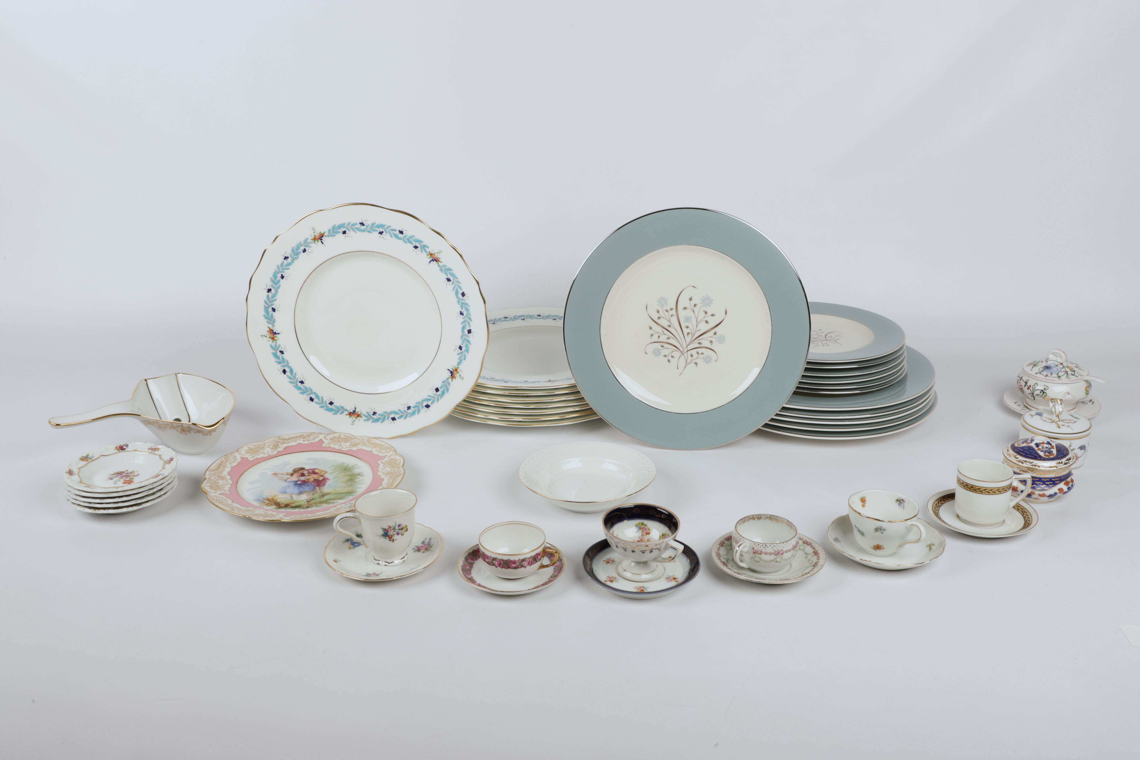 Porcelain Plates Assorted Demitasse 3ca808