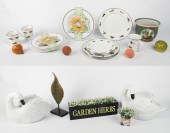 Lot of garden and table items, c/o (2)