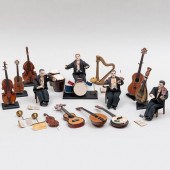 TOY QUARTET AND A GROUP OF MINIATURE