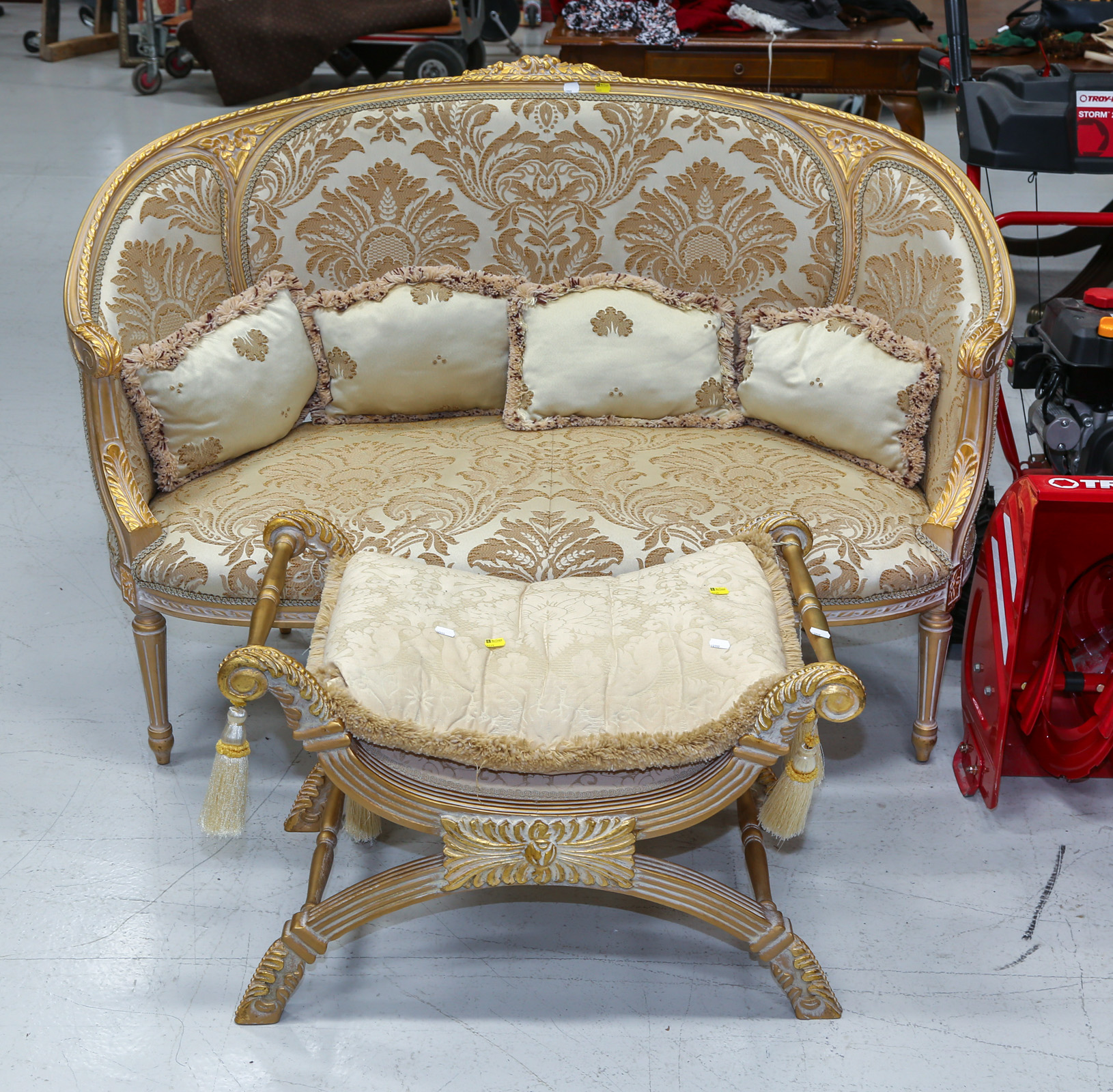 A LOUIS XV STYLE LOVE SEAT NEOCLASSICAL 3cb271
