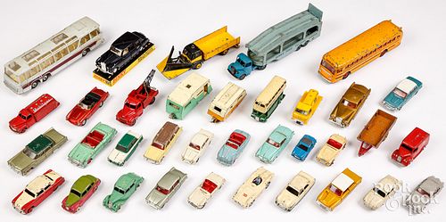 LARGE GROUP OF DINKY CARSLarge 3c998d