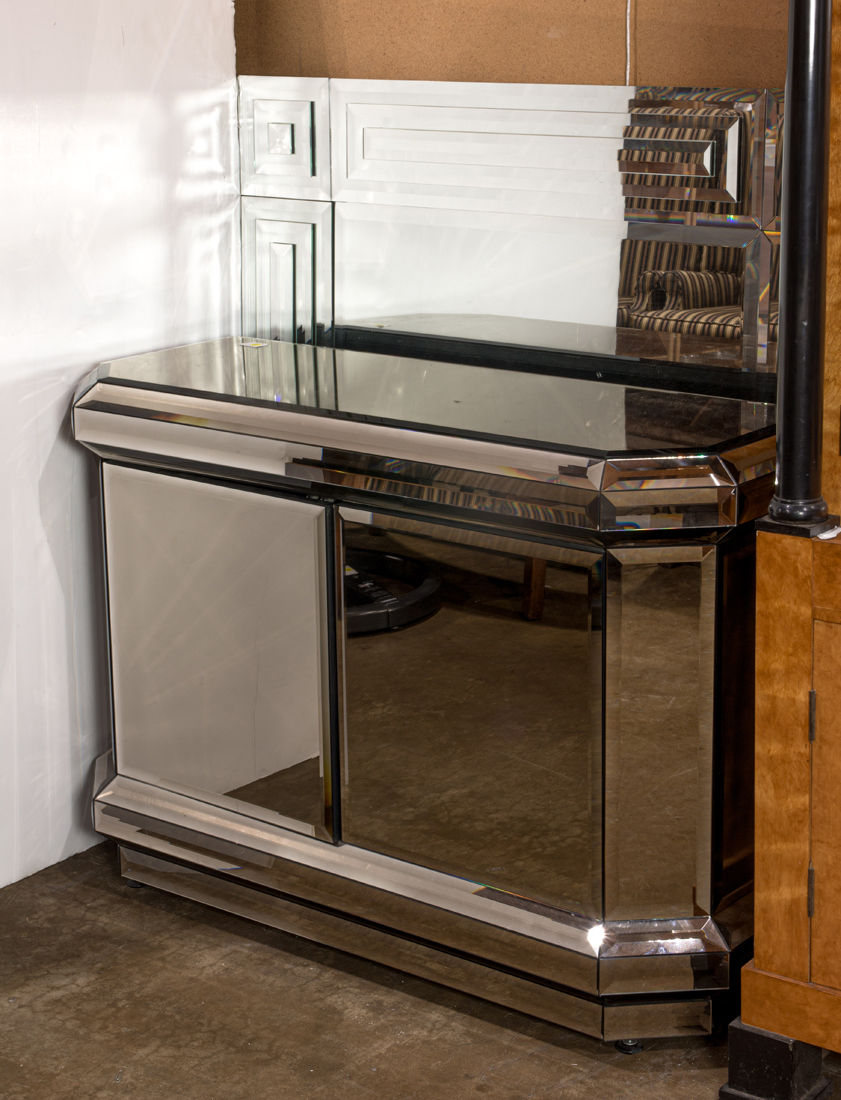 A MIRRORED HOLLYWOOD REGENCY BEVELLED 3cdc6b