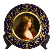 A VIENNA STYLE PORCELAIN CABINET PLATE