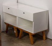 A PAIR OF CONTEMPORARY NIGHT STANDS