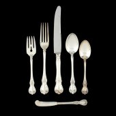 A TOWLE OLD MASTER STERLING SILVER FLATWARE