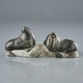 WALRUS COUPLEDark grey mottled stone,