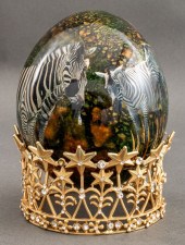 DECOUPAGE AND PAINTED OSTRICH EGG 3cec5a
