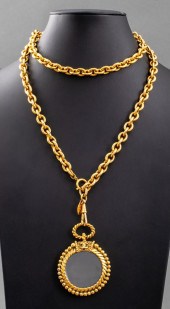 CHANEL MAGNIFYING LOUPE PENDANT LINK