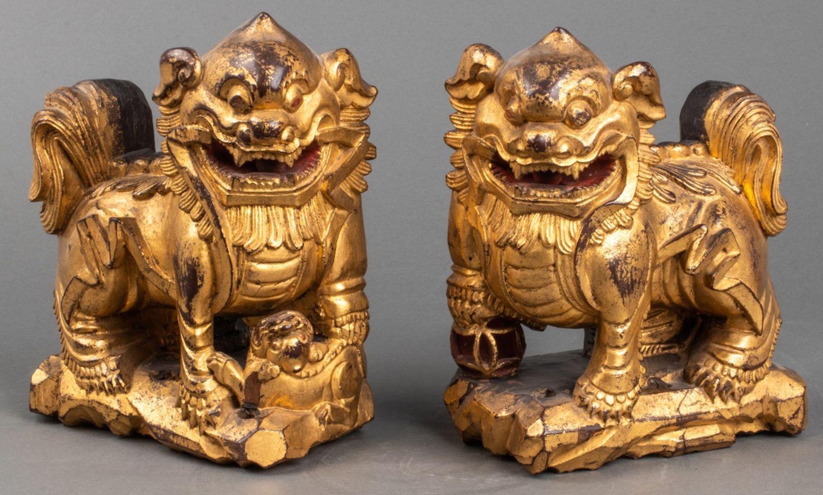 CHINESE CARVED GILTWOOD FOO DOGS  3ced02