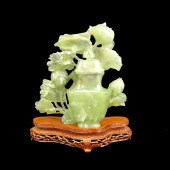 ANTIQUE CHINESE CARVED JADE LIDDED