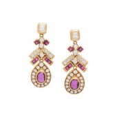 YELLOW GOLD, RUBY AND DIAMOND EARRINGS
Round