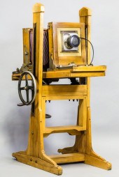 ANTIQUE LARGE FORMAT RUSSIAN CAMERAOLD