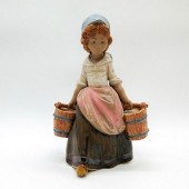 GIRL WITH TWO PAILS 1013512 - LLADRO