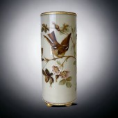 A VICTORIAN OPALESCENT GLASS VASE.