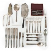 COLLECTION OF SILVERPLATE FLATWARE