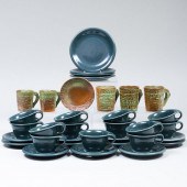 SET OF RUSSEL WRIGHT POTTERY AND